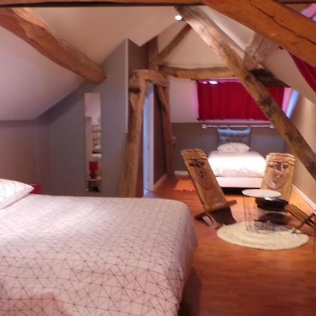 Chambre D'Hotes Mansardee Saint-Ouen-les-Vignes Bagian luar foto