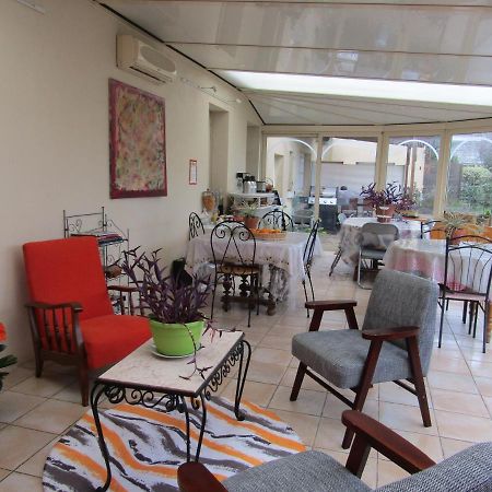 Chambre D'Hotes Mansardee Saint-Ouen-les-Vignes Bagian luar foto